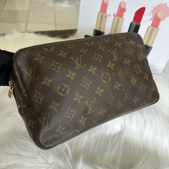 Vintage Vanity Clutch - Picture 3 of 15